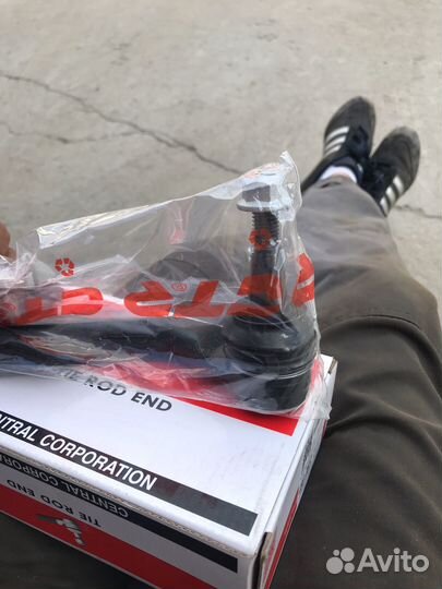 Наконечник рулевой правый на volvo XC60 XC90 16