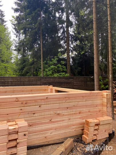 Брус профилированный с чашками из сосны 200х200