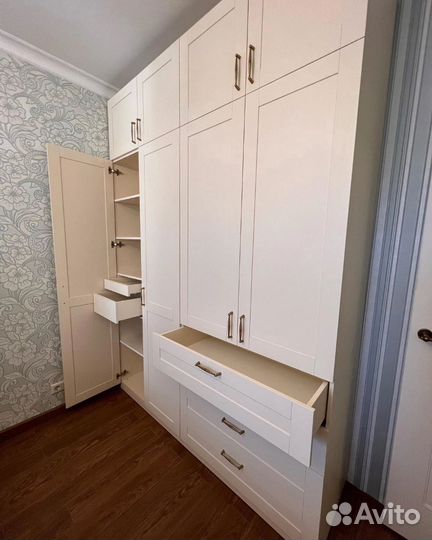 Шкаф распашной с фабрики