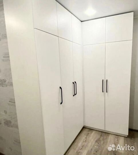 Встроенный Шкаф