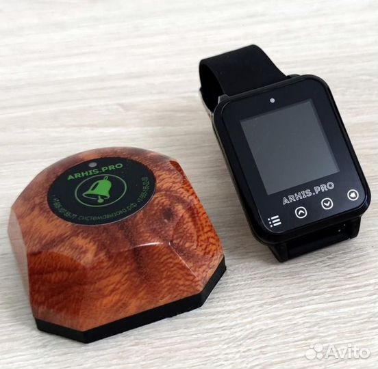 Кнопка вызова официанта и часы пейджер Элит