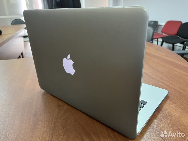 Apple MacBook Air 2017 8gb / 1tb