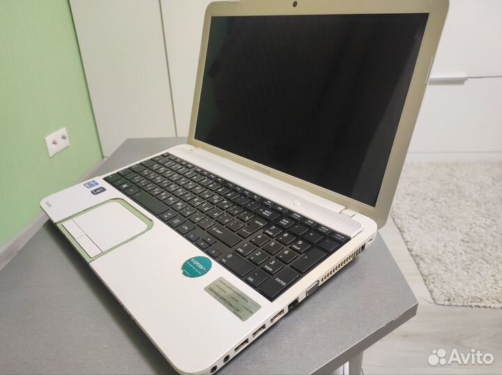 Ноутбук toshiba б/у