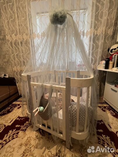 Детская кроватка