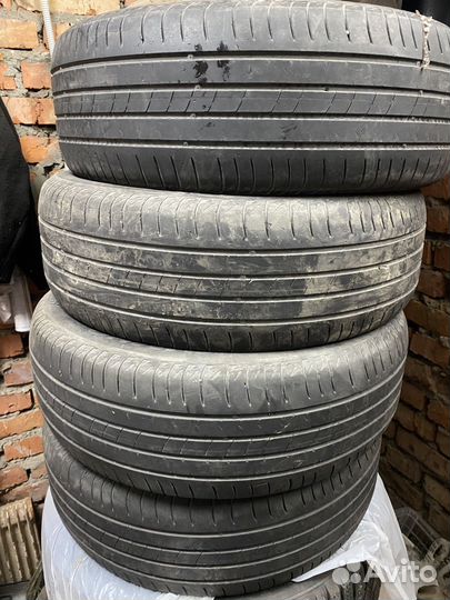 Kumho Ecsta HS51 205/60 R16 92H