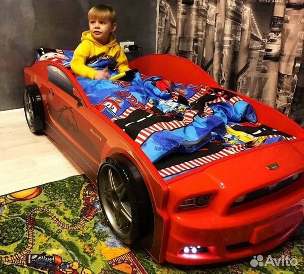 Кровать машина