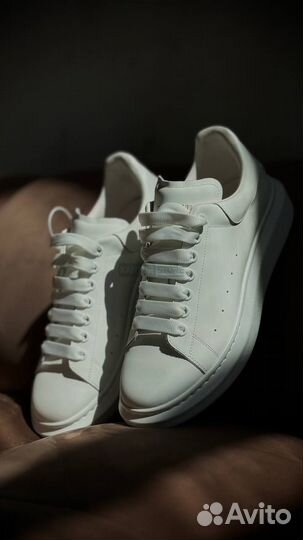 Кроссовки Alexander McQueen white