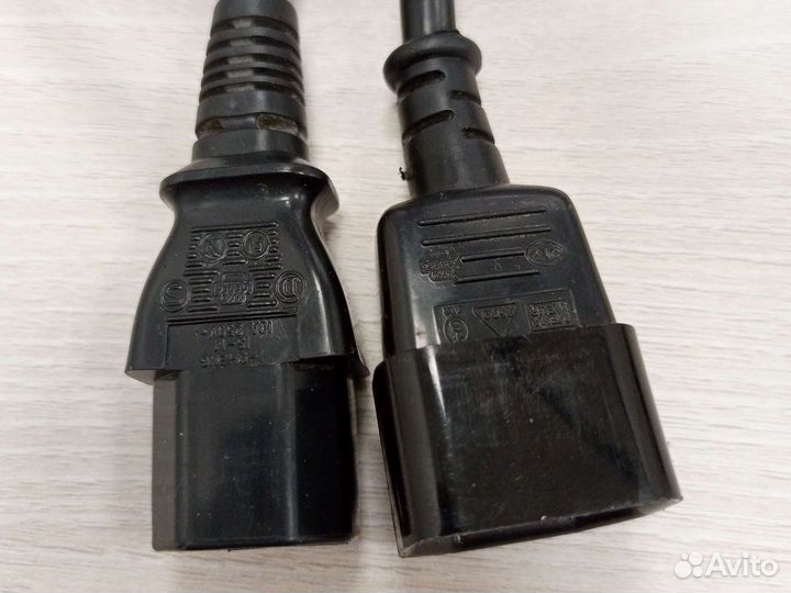 Кабель питания 