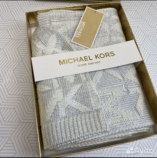 Комплект шапка и шарф michael kors