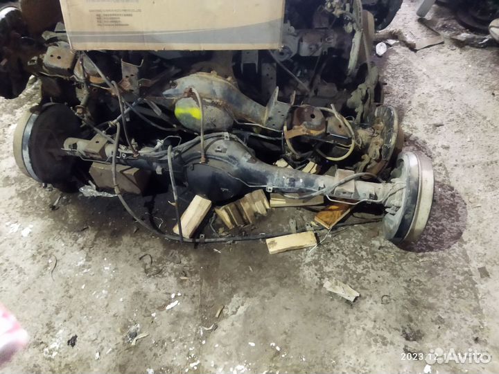 Mitsubishi l 200 задний мост