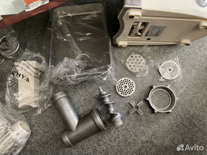 Мясорубка Bork по частям