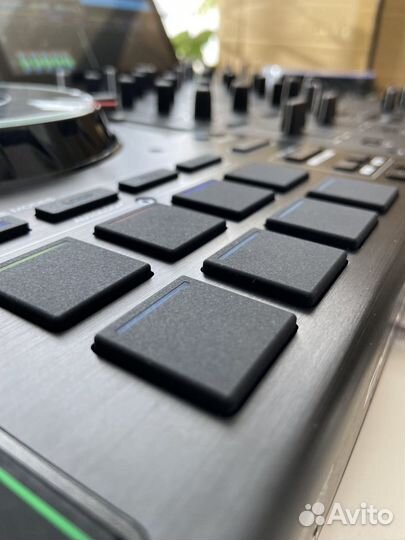 Denon prime 4 +