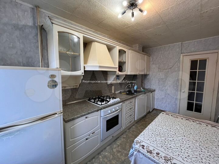 3-к. квартира, 70 м², 3/9 эт.