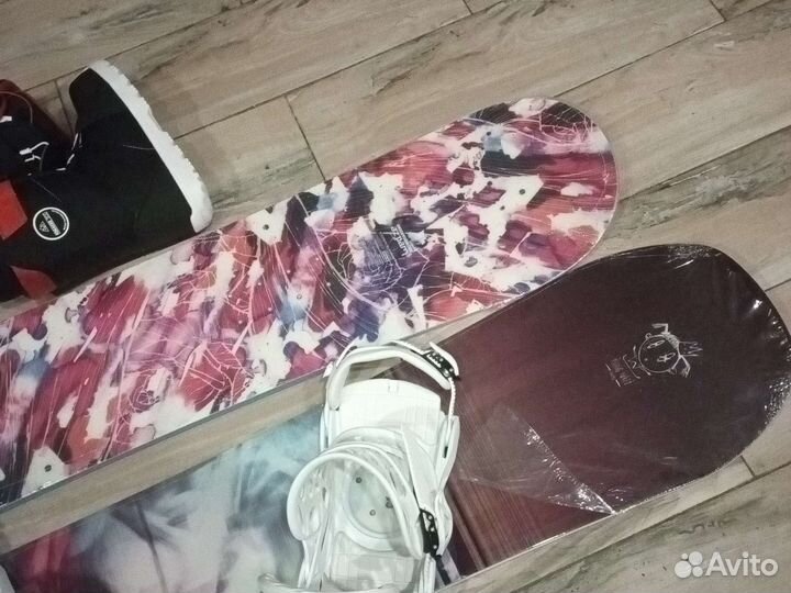 Сноуборд комплект новый