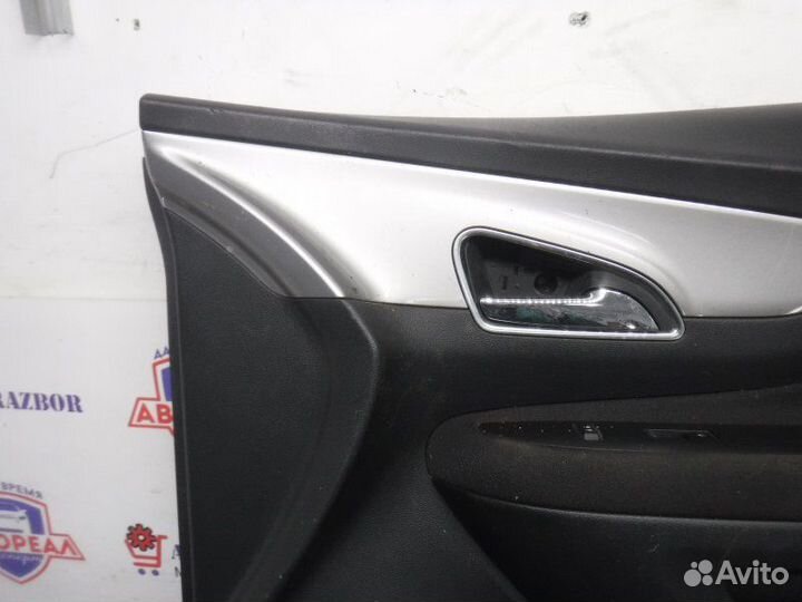 Обшивка двери передняя правая Opel Mokka F18D4