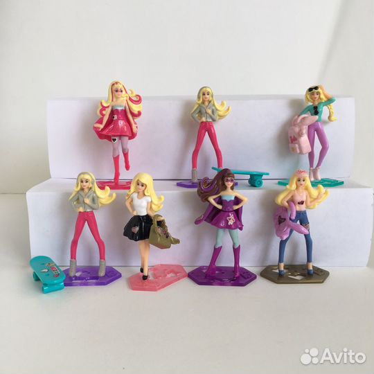 Игрушки из Киндер Барби