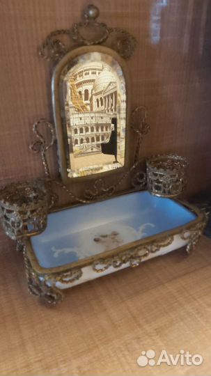 Старинная шкатулка-витрина