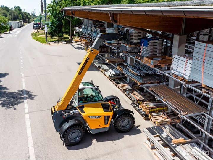 Телескопический погрузчик Liebherr T 32-7, 2024