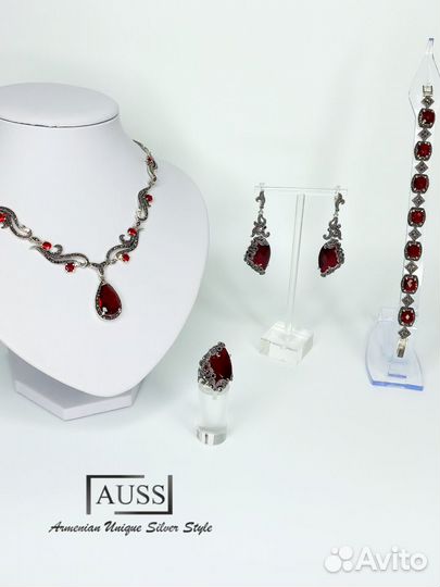 Серебряное колье