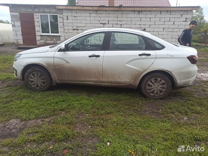 LADA Vesta 1.6 МТ, 2023, 14 700 км