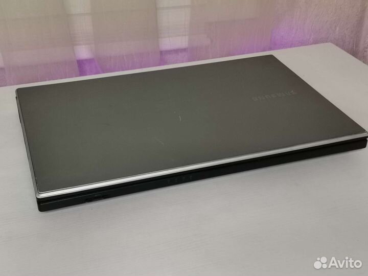 Ноутбук Samsung/i5 2430M/GT 520MX/SSD/RAM 6GB