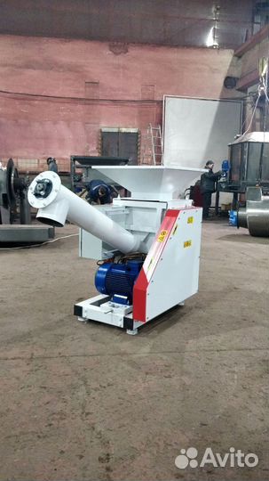 Дробилка зерна валковая в наличии