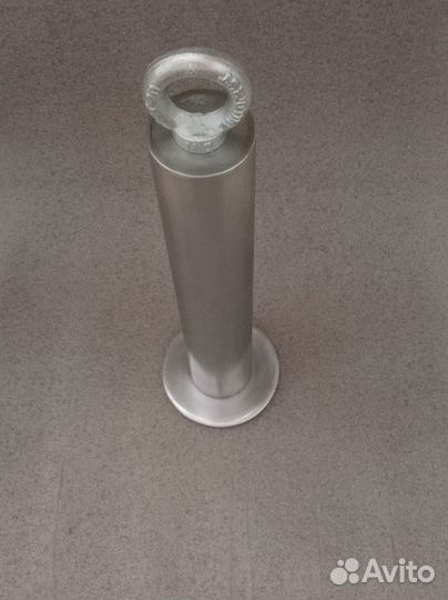 Вертикальный гриф