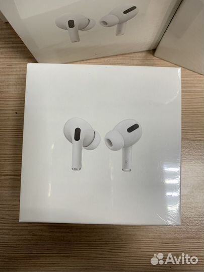 Наушники AirPods Pro