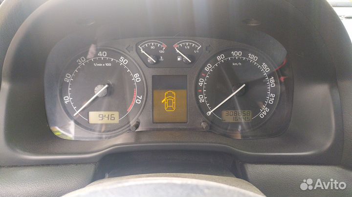Skoda Octavia 1.8 МТ, 2004, 331 000 км
