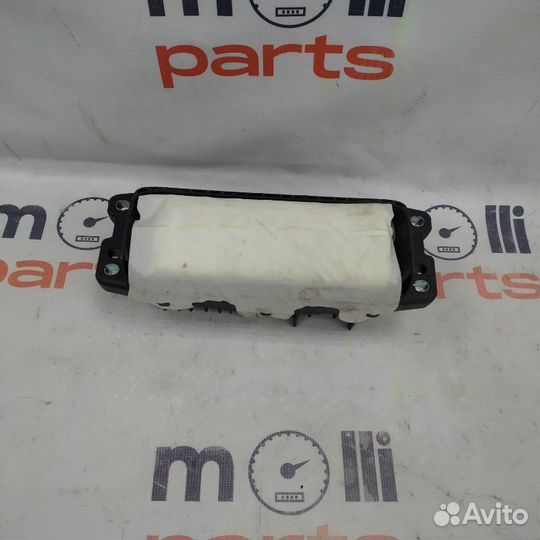 Подушка безопасности в торпедо Audi Q3 8U 2013