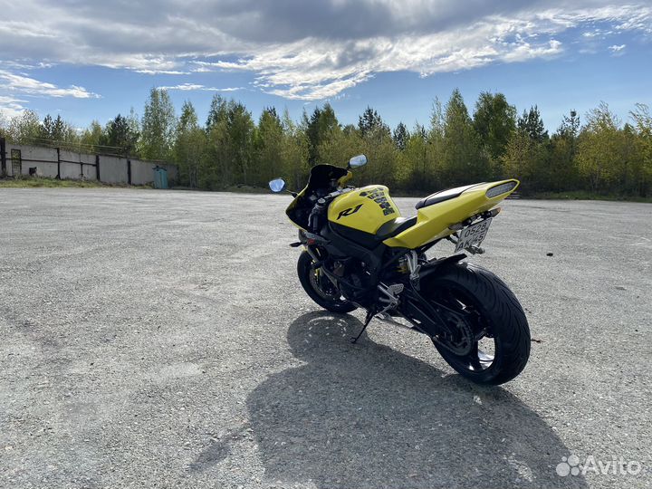 Yamaha R1