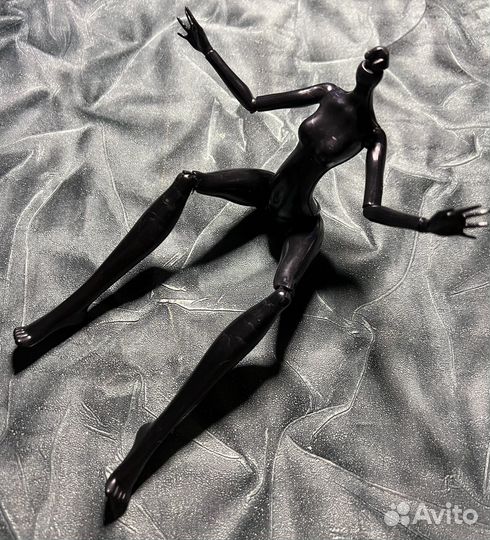 Тело монтр 12 шарниров