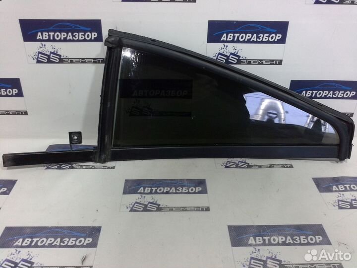 Форточка двери Volvo XC90