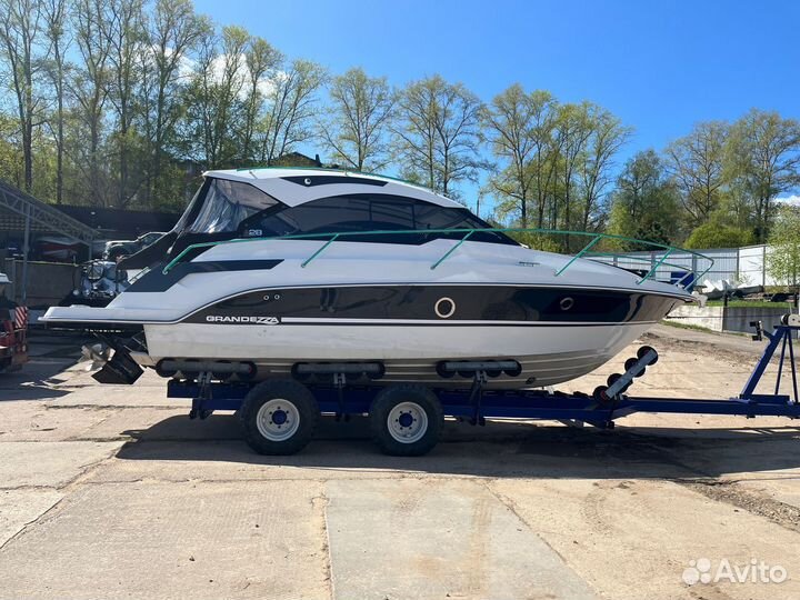 Моторная яхта Grandezza 28 OC - растоможенна