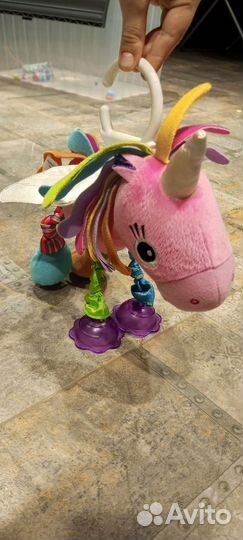 Игрушка на коляску