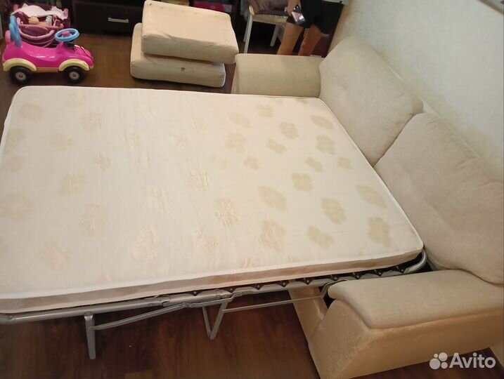 Диван и кресло