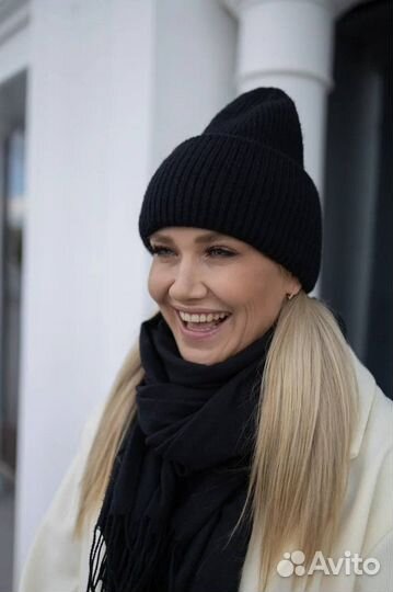 Шапка женская модная бини