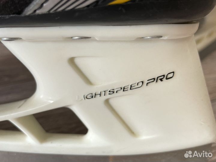 Хоккейные коньки bauer lightsspeed PRO