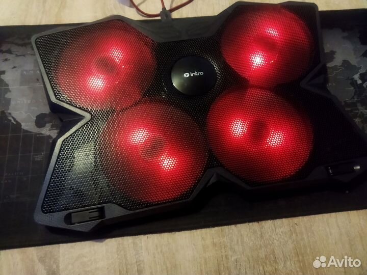 Подставка с охлаждением