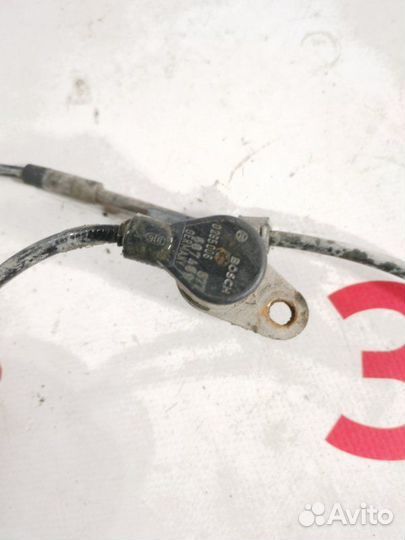 Датчик ABS передний Toyota Corolla 120 121 123