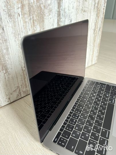 Apple MacBook Pro 13 2017