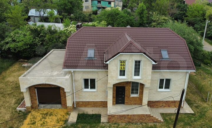 Дом 180 м² на участке 5,5 сот.