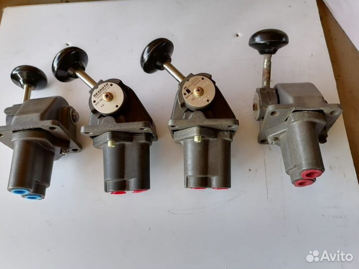 Пневмораспределитель