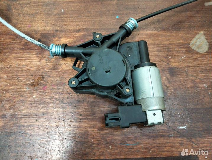 Стеклоподемник передний левый Mazda 6 GG правый ру