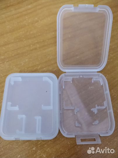 Контейнер для адаптеров MicroSD