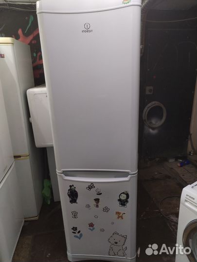 Холодильник indesit