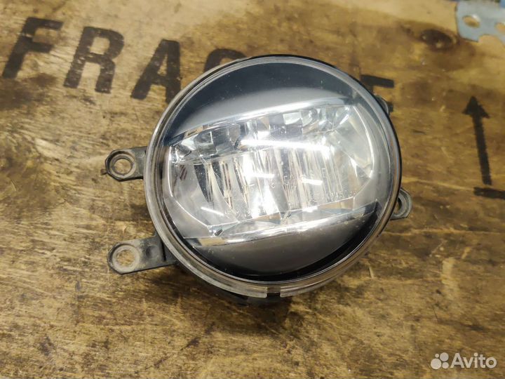 Птф LED правая Toyota LC200 2016г