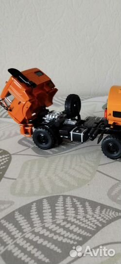 Камаз 44108 тягач, бочка нефаз