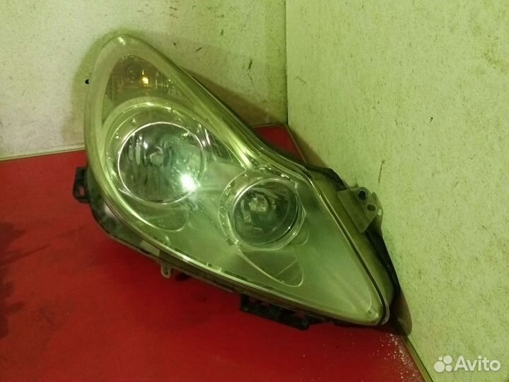 Фара правая Opel Corsa D