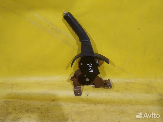 Рычаг стояночного тормоза Toyota Camry V40 тойота